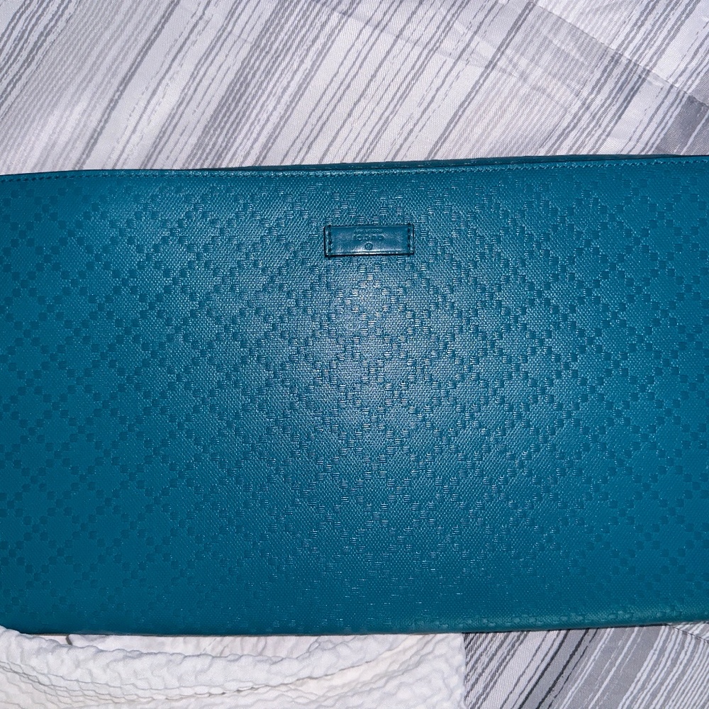 Gucci XL clutch